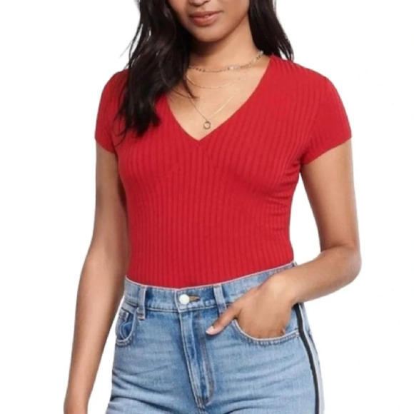 DYNAMITE Ribbed V-Neck T-Shirt Red Short Sleeve  Rayon Stretch Size L - Picture 1 of 9